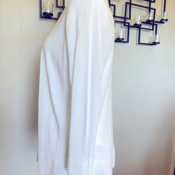 white Cyrus cardigan - Picture 3 of 6